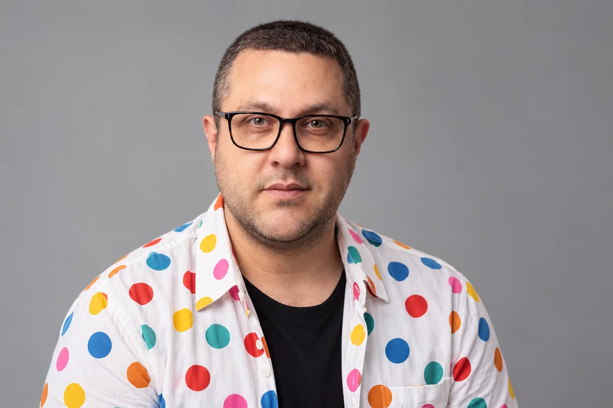 Noam Nizzani, ColorPop Kids photographer, in the studio in Los Angeles